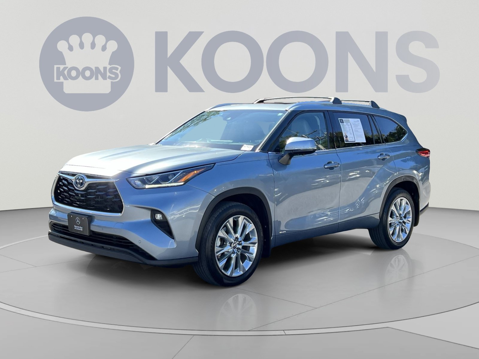 Used 2023 Toyota Highlander Limited AWD/4WD image 5
