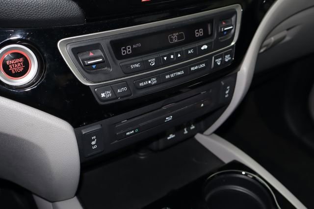 Used 2017 Honda Pilot Touring image 27