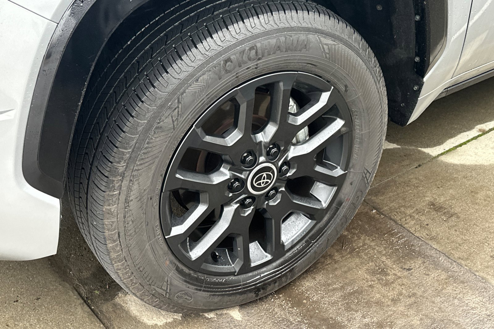 Used 2024 Toyota Tundra Platinum image 8