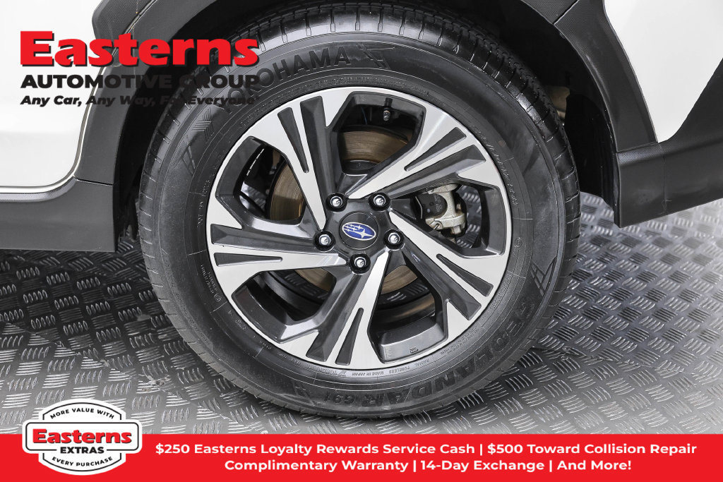 Used 2025 Subaru Crosstrek 2.5i Premium AWD/4WD image 9