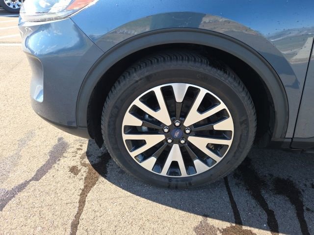 Used 2020 Ford Escape SE Sport image 17