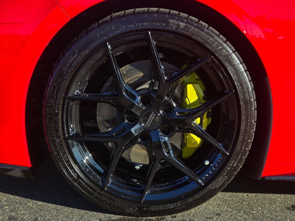 Used 2021 Chevrolet Corvette Stingray Preferred Conv w/ Z51 Performance Package RWD image 9