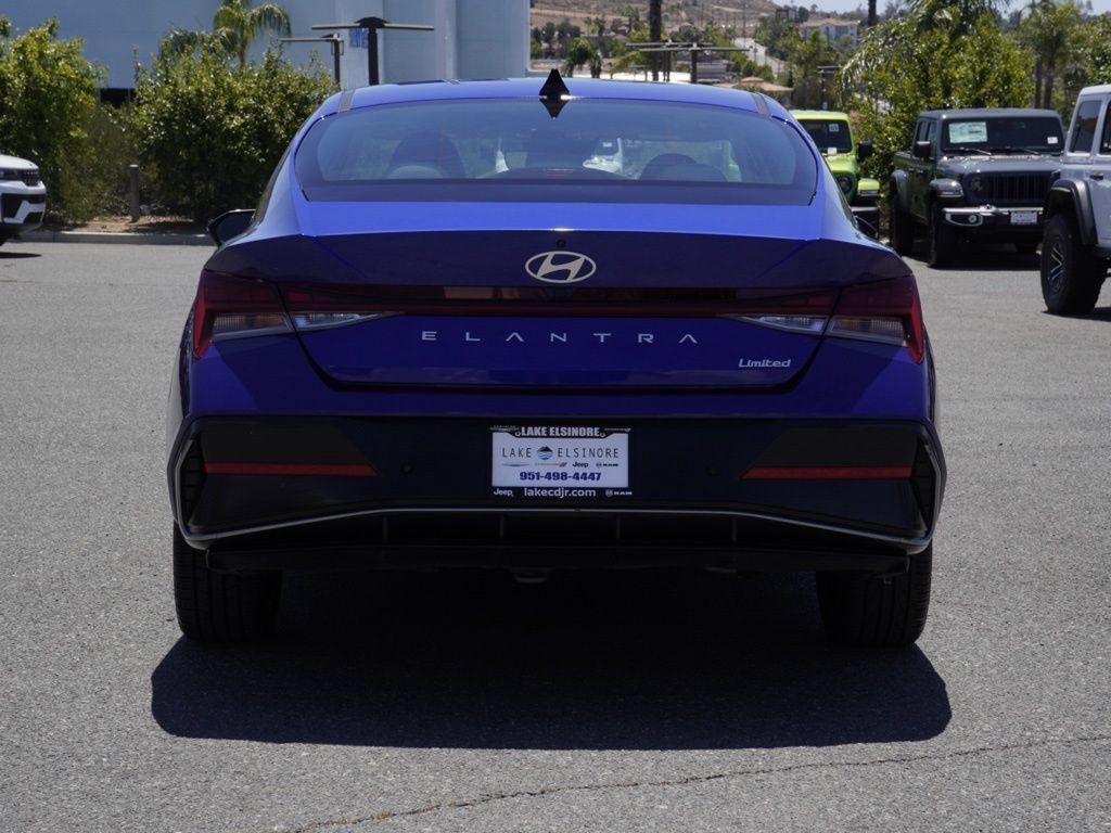 Used 2024 Hyundai Elantra Limited FWD image 5