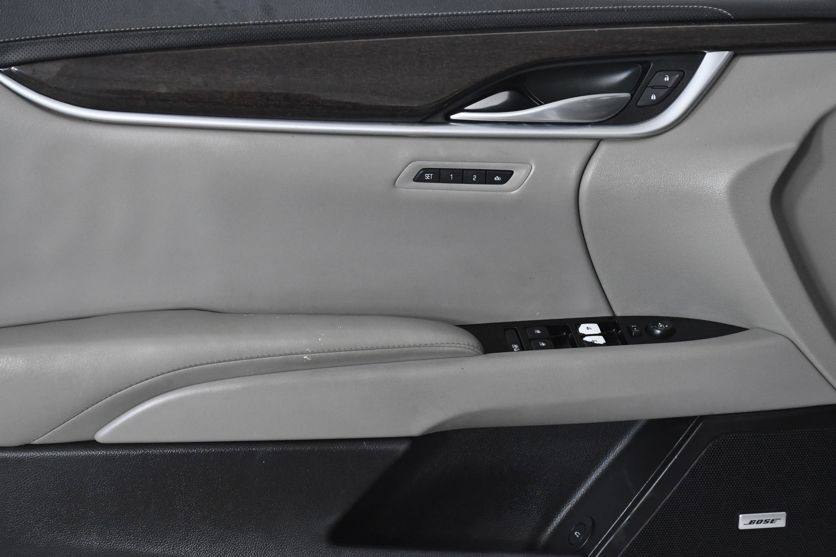 Used 2017 Cadillac XTS Luxury image 21