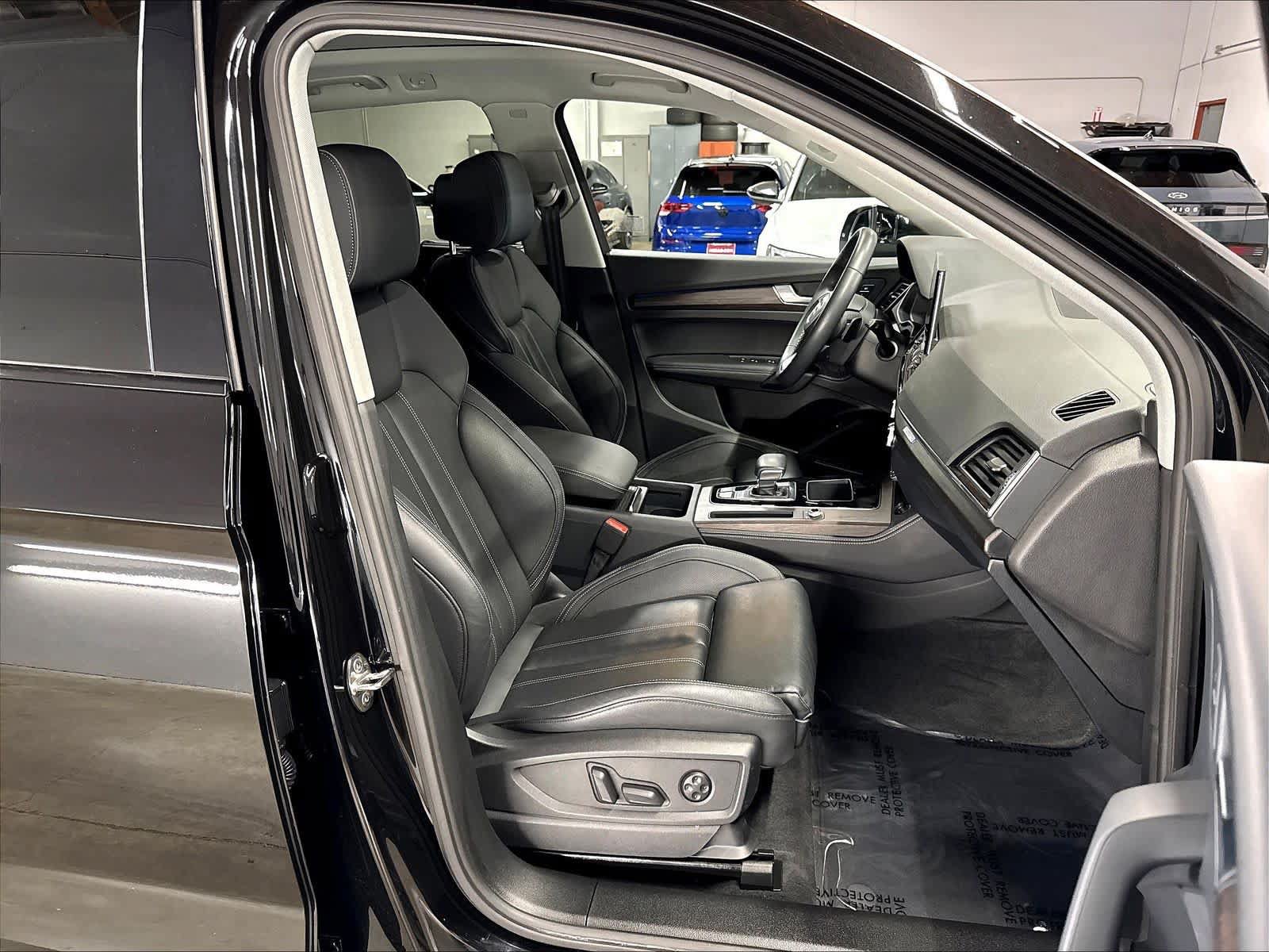 Used 2023 Audi Q5 2.0T Prestige w/ Prestige Package AWD/4WD image 10