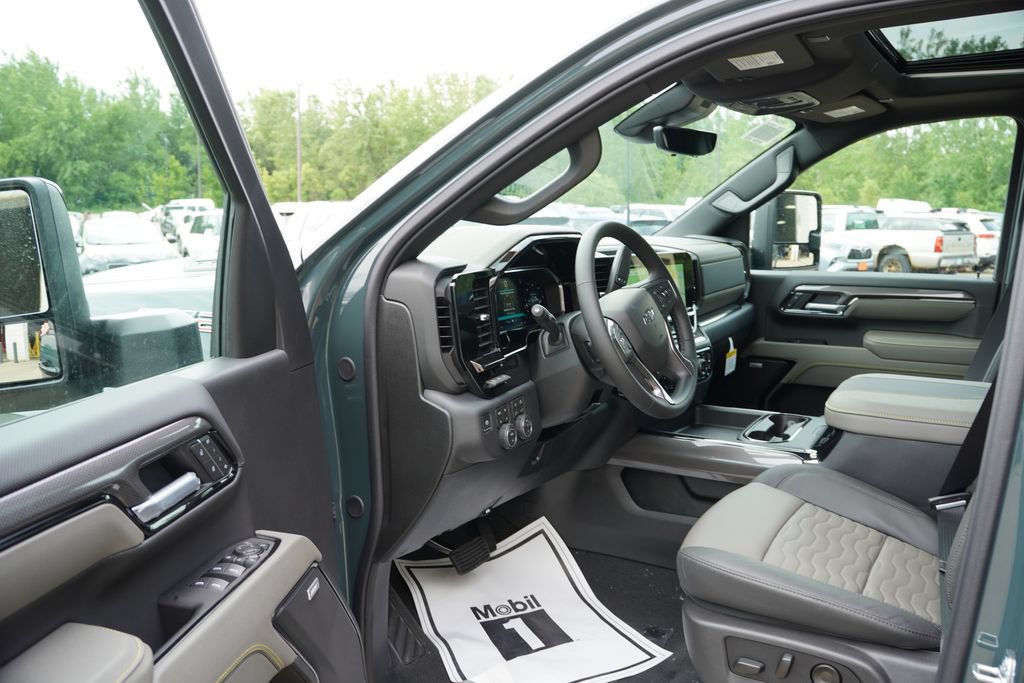 New 2026 Chevrolet Silverado 2500 ZR2 AWD/4WD image 10
