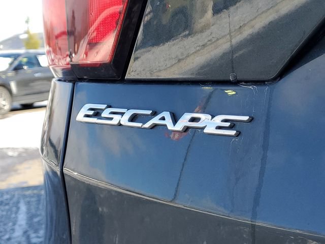 Used 2019 Ford Escape Titanium w/ U9j03 - Titanium Tow Package AWD/4WD image 6