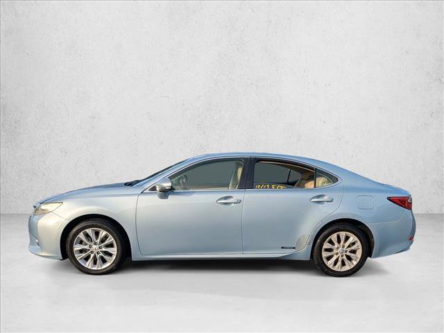 Used 2013 Lexus ES 300h image 9
