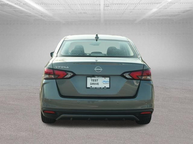 Used 2025 Nissan Versa SV FWD image 8