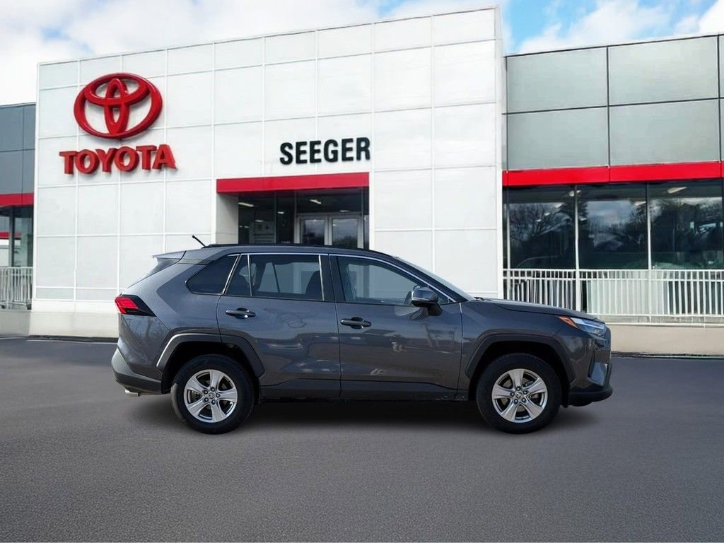 Used 2024 Toyota RAV4 XLE image 2