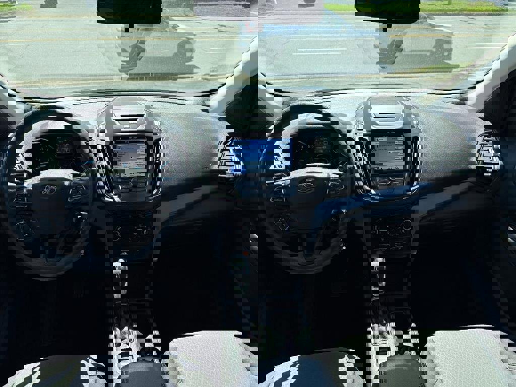 Used 2018 Ford Escape SE w/ SE Sync 3 Package image 6