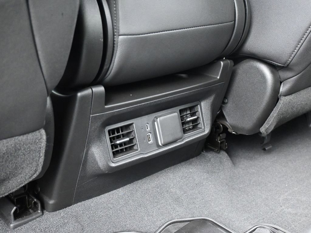 Used 2024 Chevrolet Silverado 2500 LTZ image 36