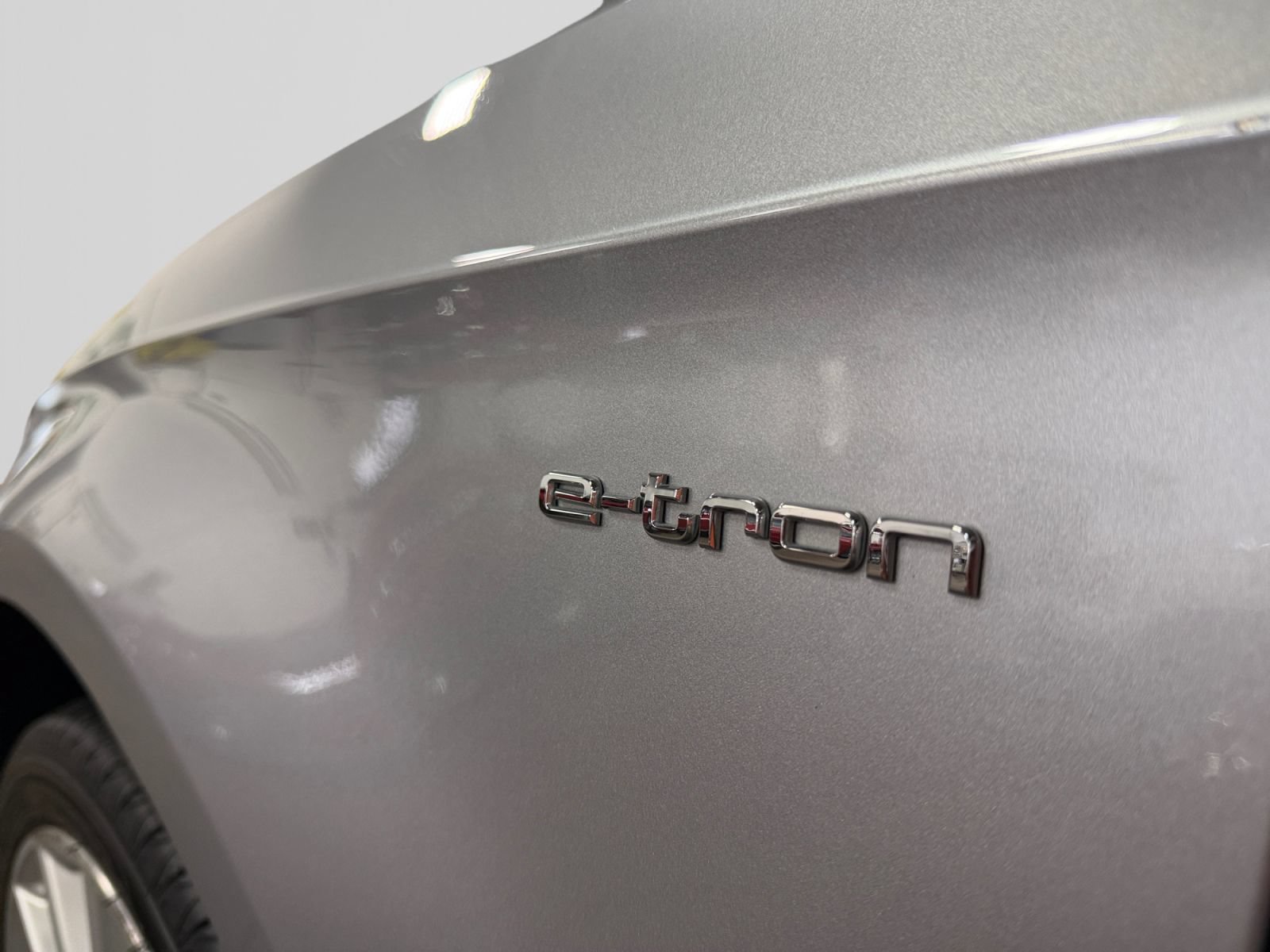 Used 2016 Audi A3 e-tron Premium Plus FWD image 40