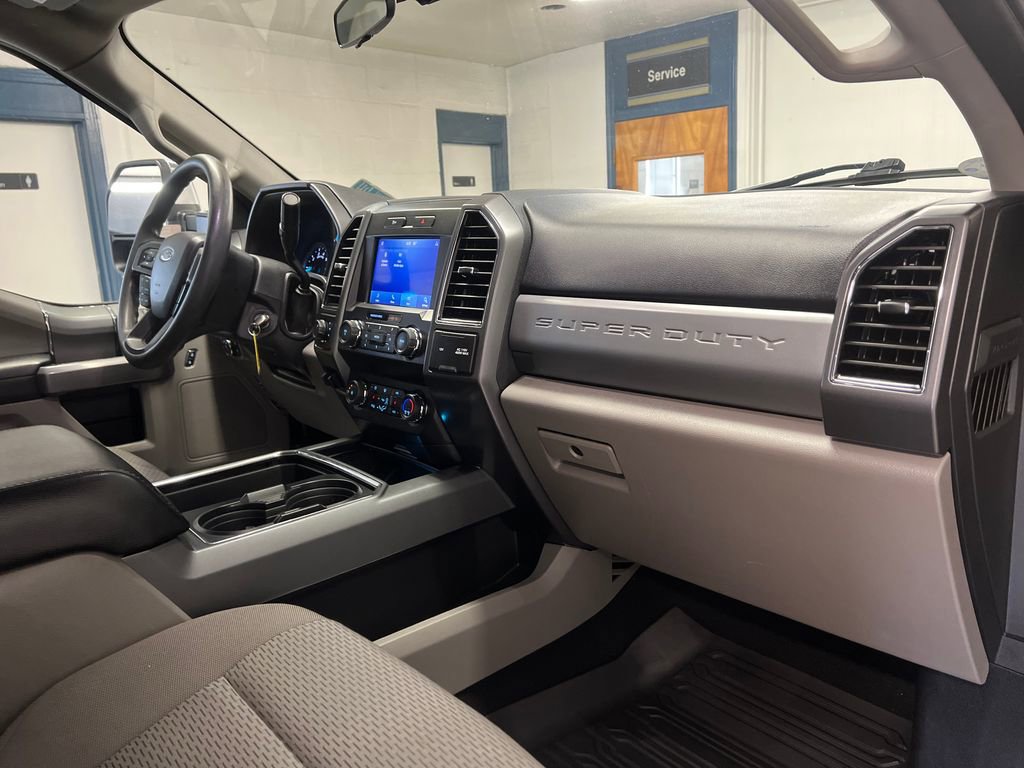Used 2021 Ford F250 XLT w/ XLT Premium Package AWD/4WD image 41