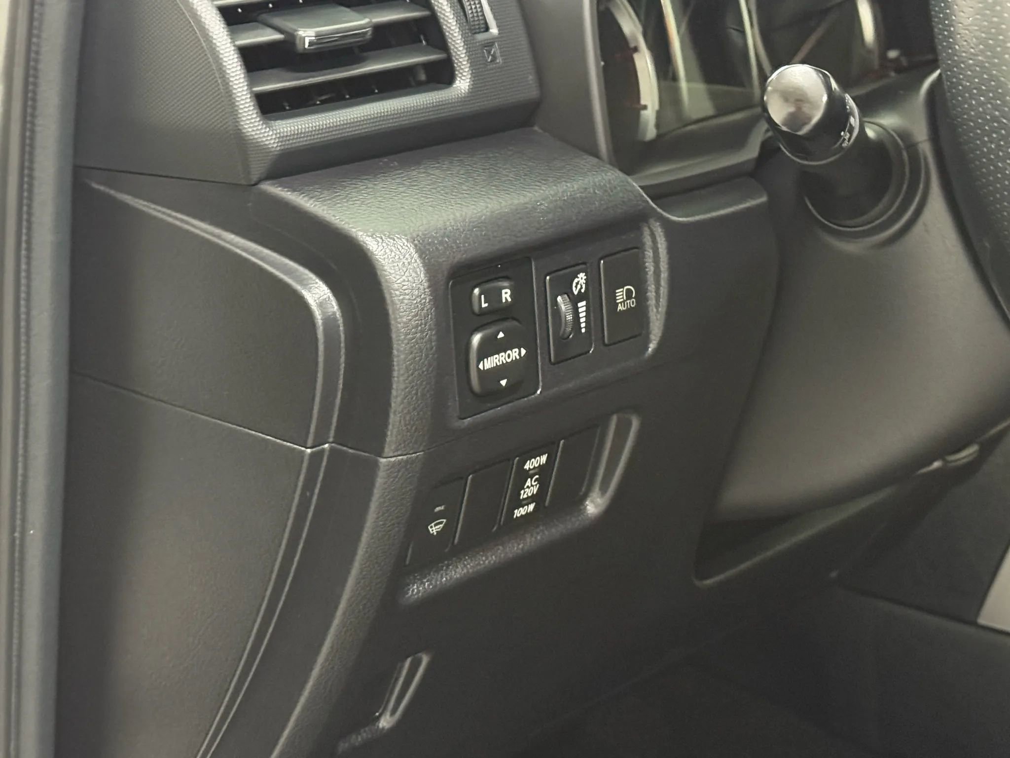Used 2020 Toyota 4Runner Limited image 32