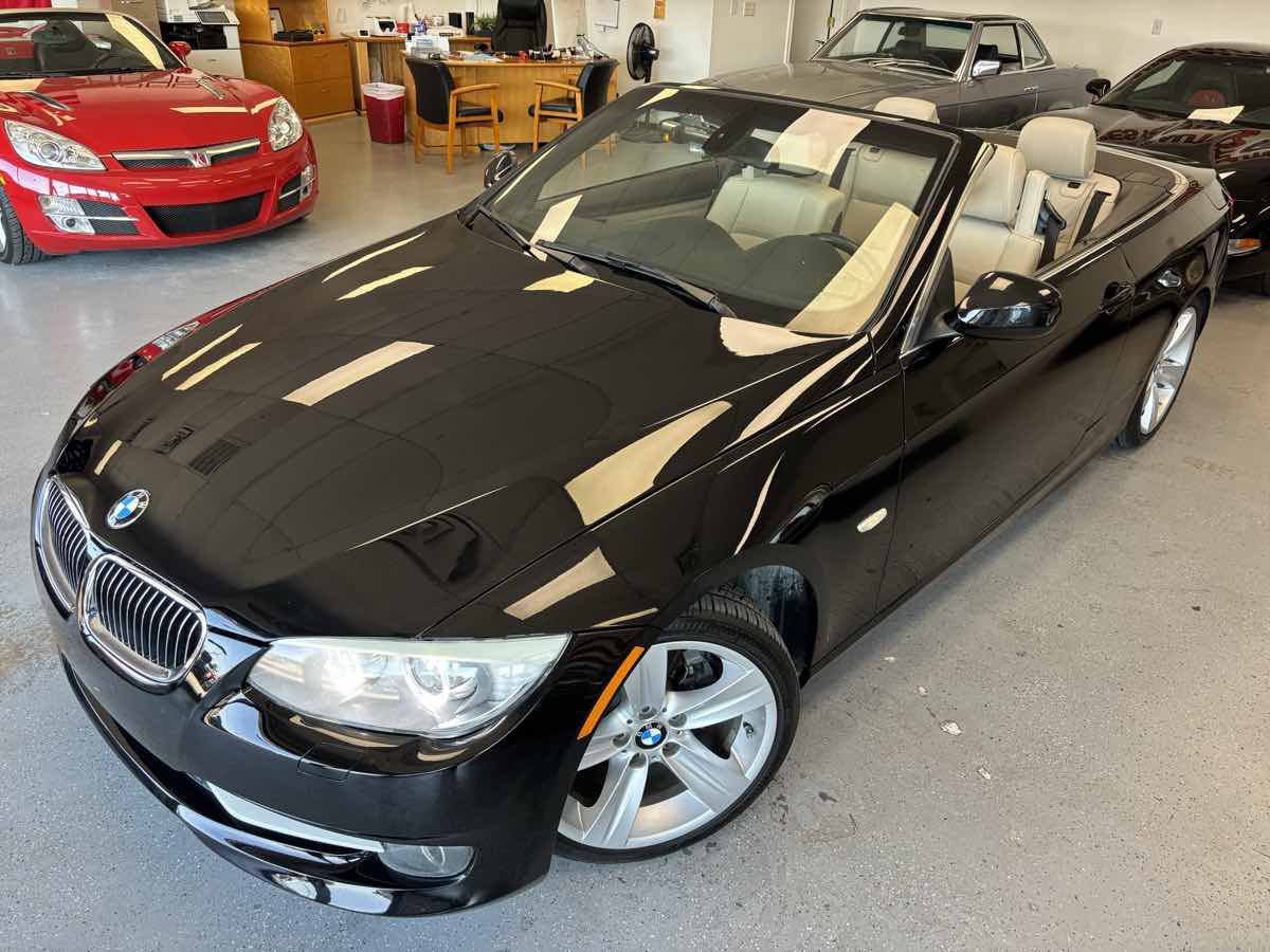 Used 2011 BMW 328i Convertible RWD image 22