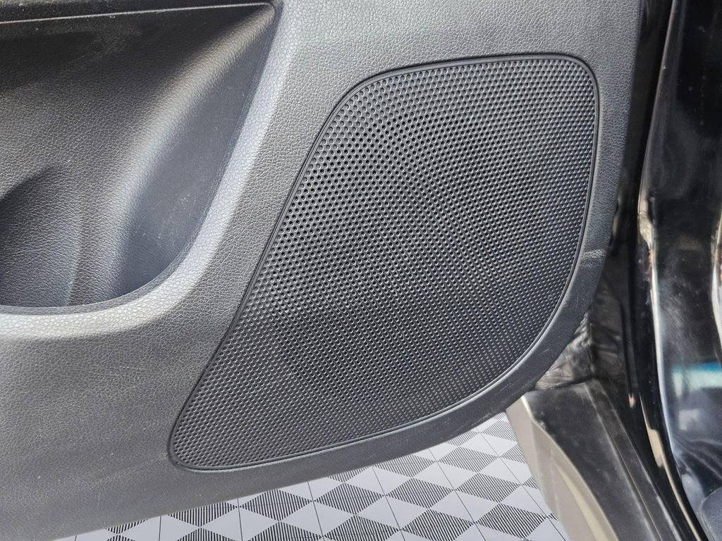 Used 2020 Kia Sportage LX image 12