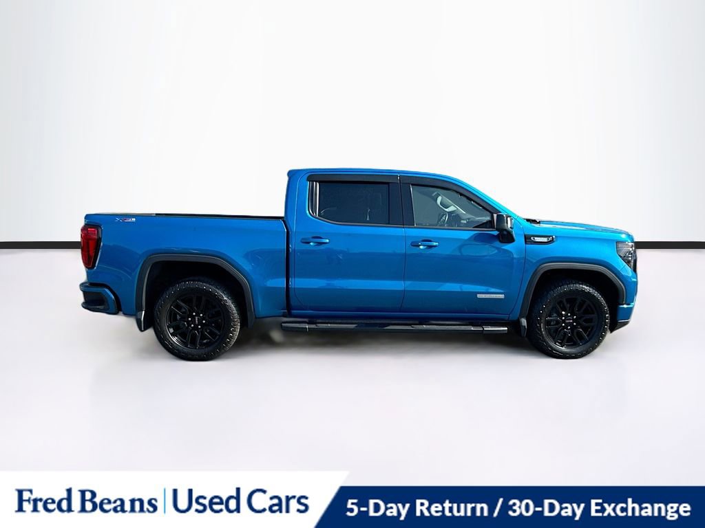 Used 2022 GMC Sierra 1500 Elevation w/ Elevation Premium Package AWD/4WD image 9