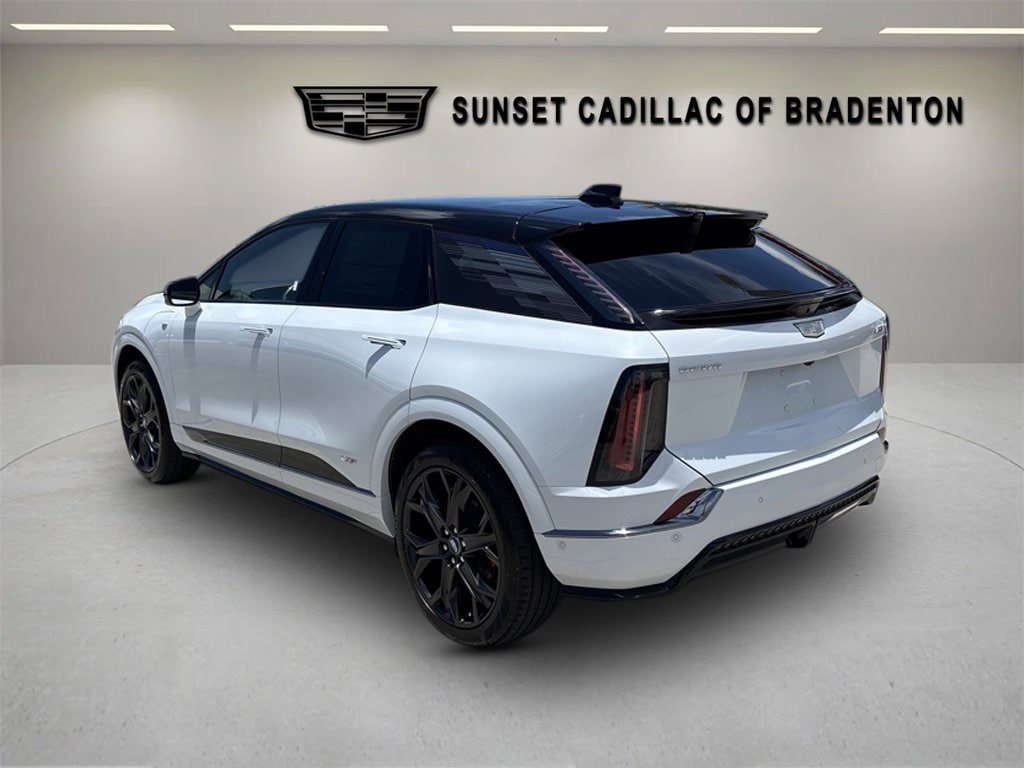 New 2026 Cadillac Optiq V w/ LPO, Floor Liner Package AWD/4WD image 5