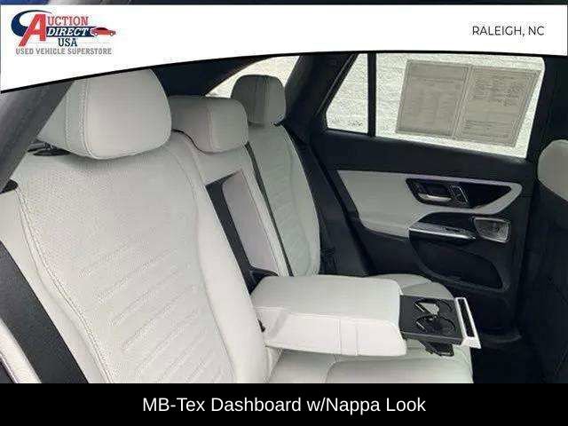 Used 2023 Mercedes-Benz GLC 300 image 29