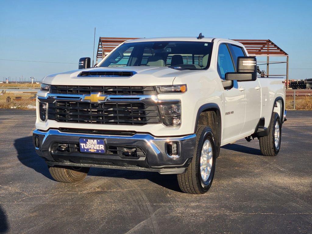 Used 2024 Chevrolet Silverado 3500 LT w/ Safety Package image 3