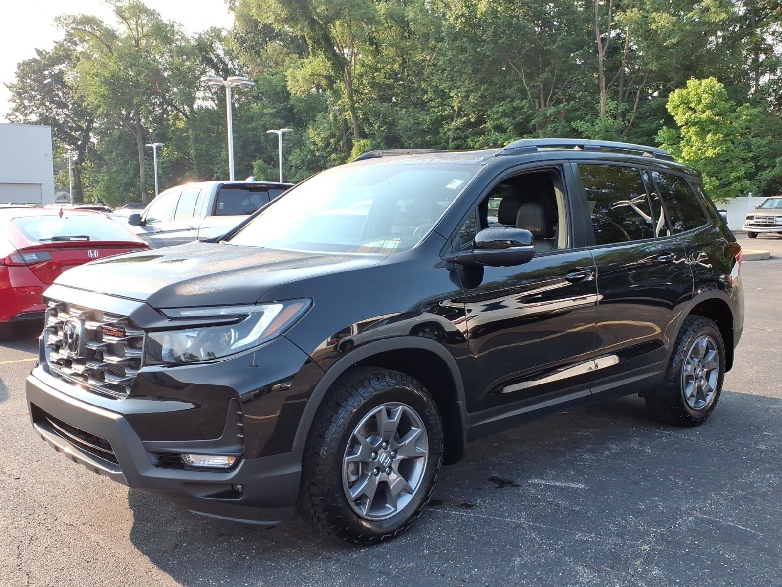 Certified 2024 Honda Passport TrailSport image 3