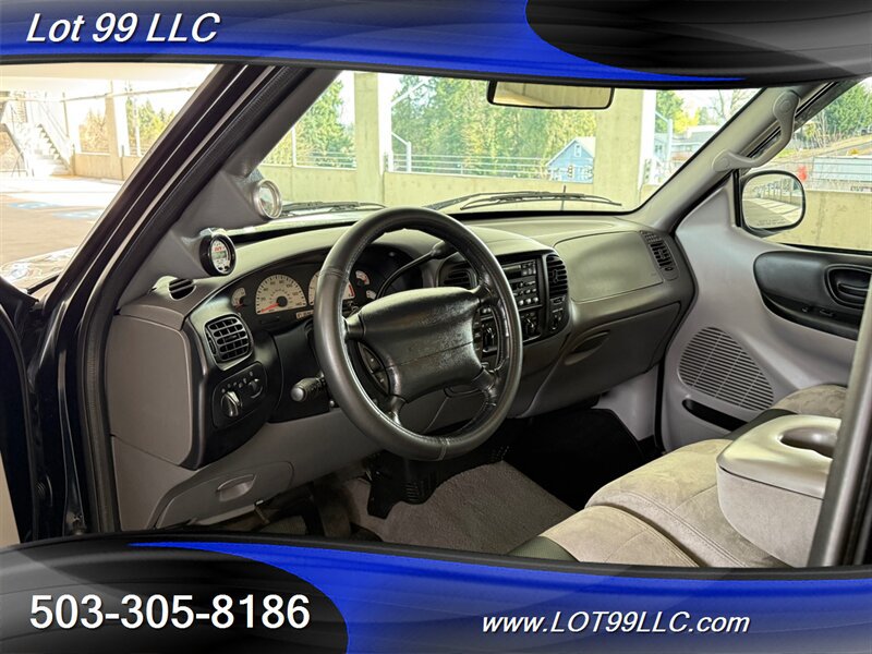 Used 2001 Ford F150 Lightning RWD image 41