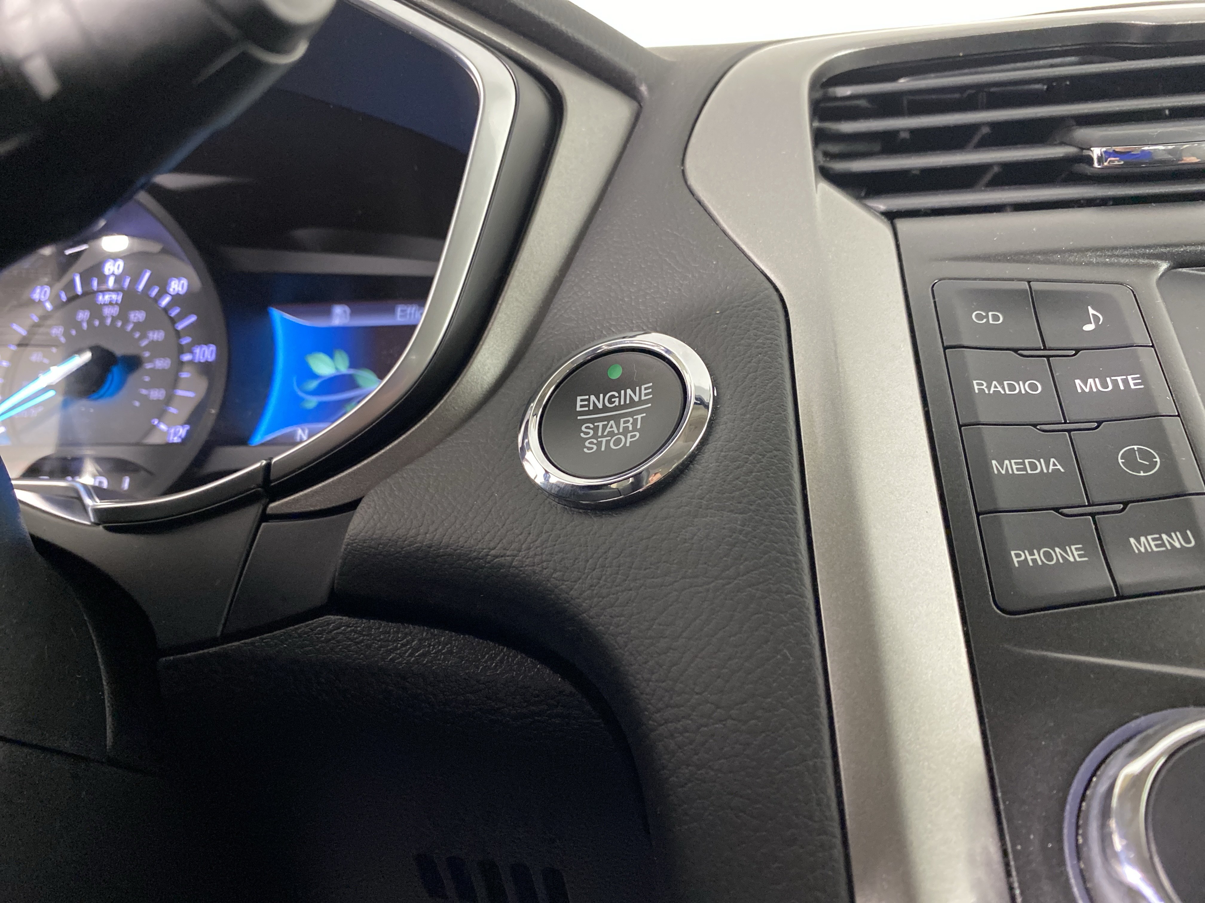 Used 2018 Ford Fusion S FWD image 24