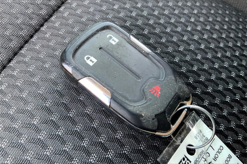 Used 2023 GMC Acadia SLE image 34