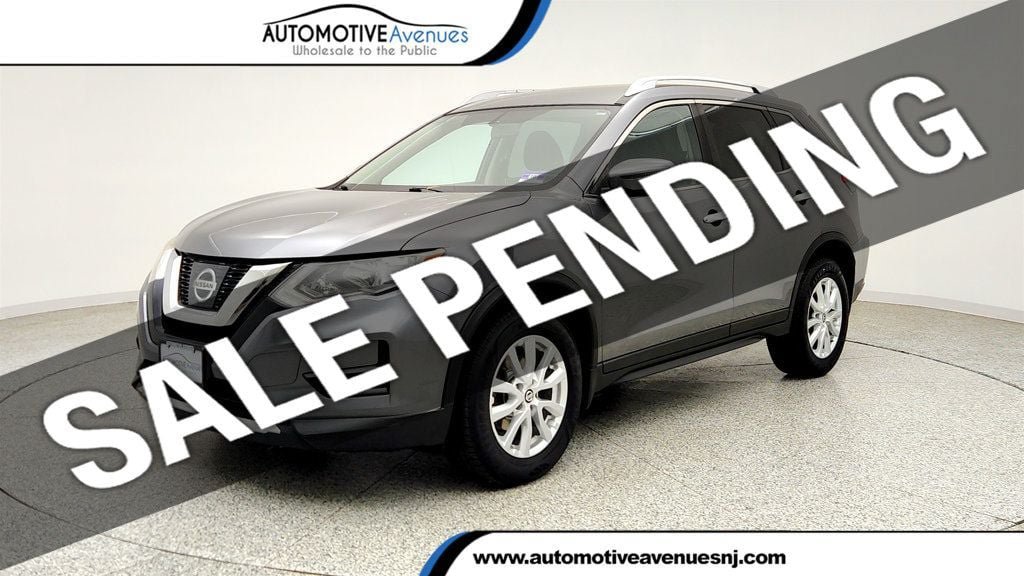 Used 2017 Nissan Rogue SV w/ SV Premium Package