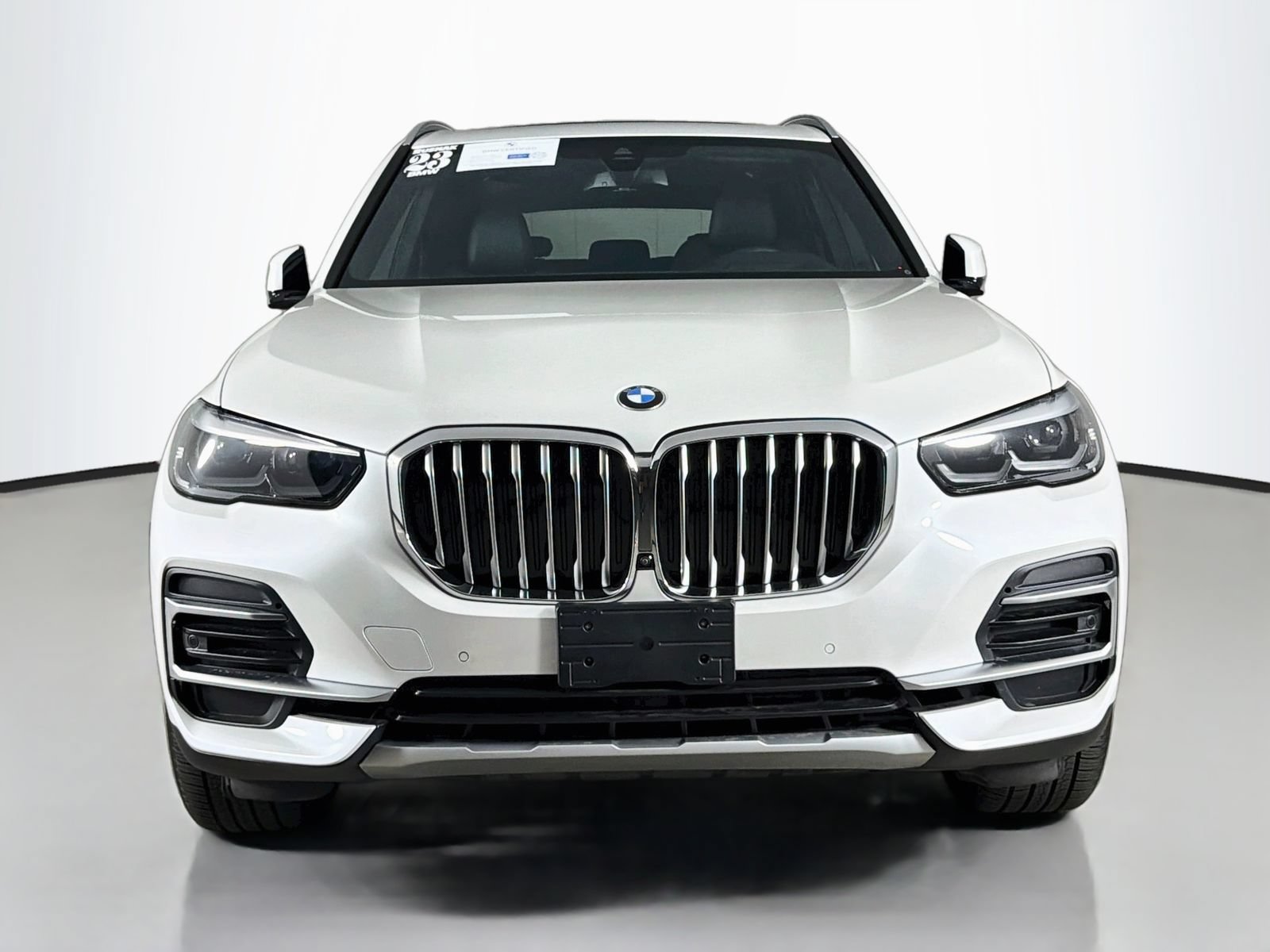 Certified 2023 BMW X5 xDrive40i w/ Premium Package AWD/4WD image 2