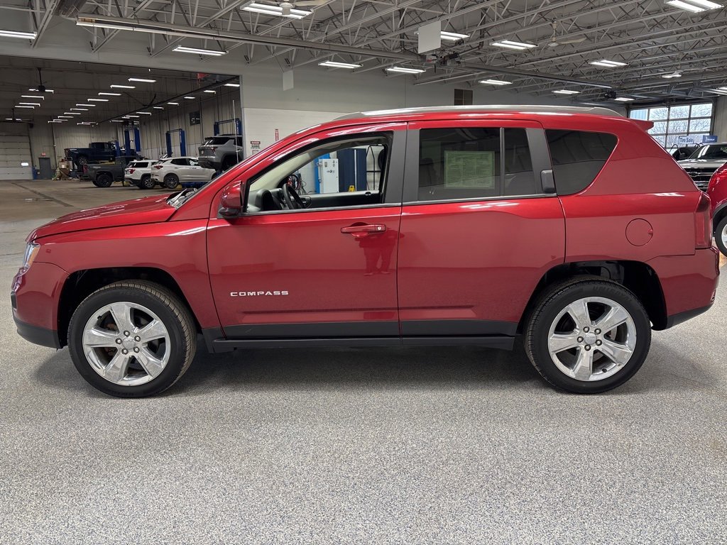 Used 2015 Jeep Compass Limited image 4