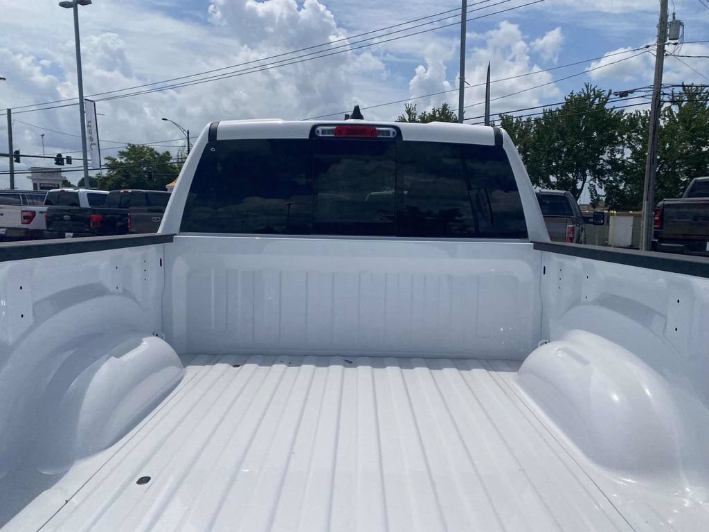 New 2026 RAM 1500 Laramie AWD/4WD image 39