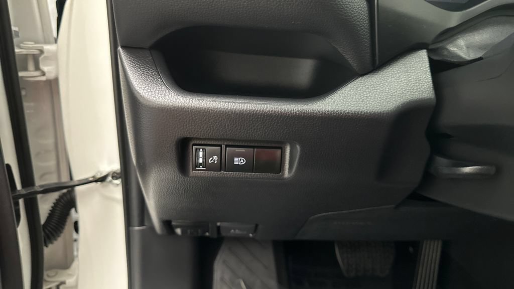Certified 2025 Toyota RAV4 LE AWD/4WD image 18