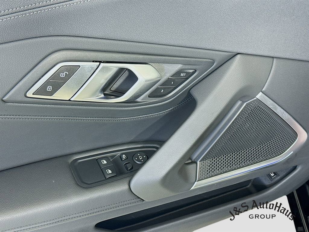 Used 2025 BMW Z4 sDrive30i image 23