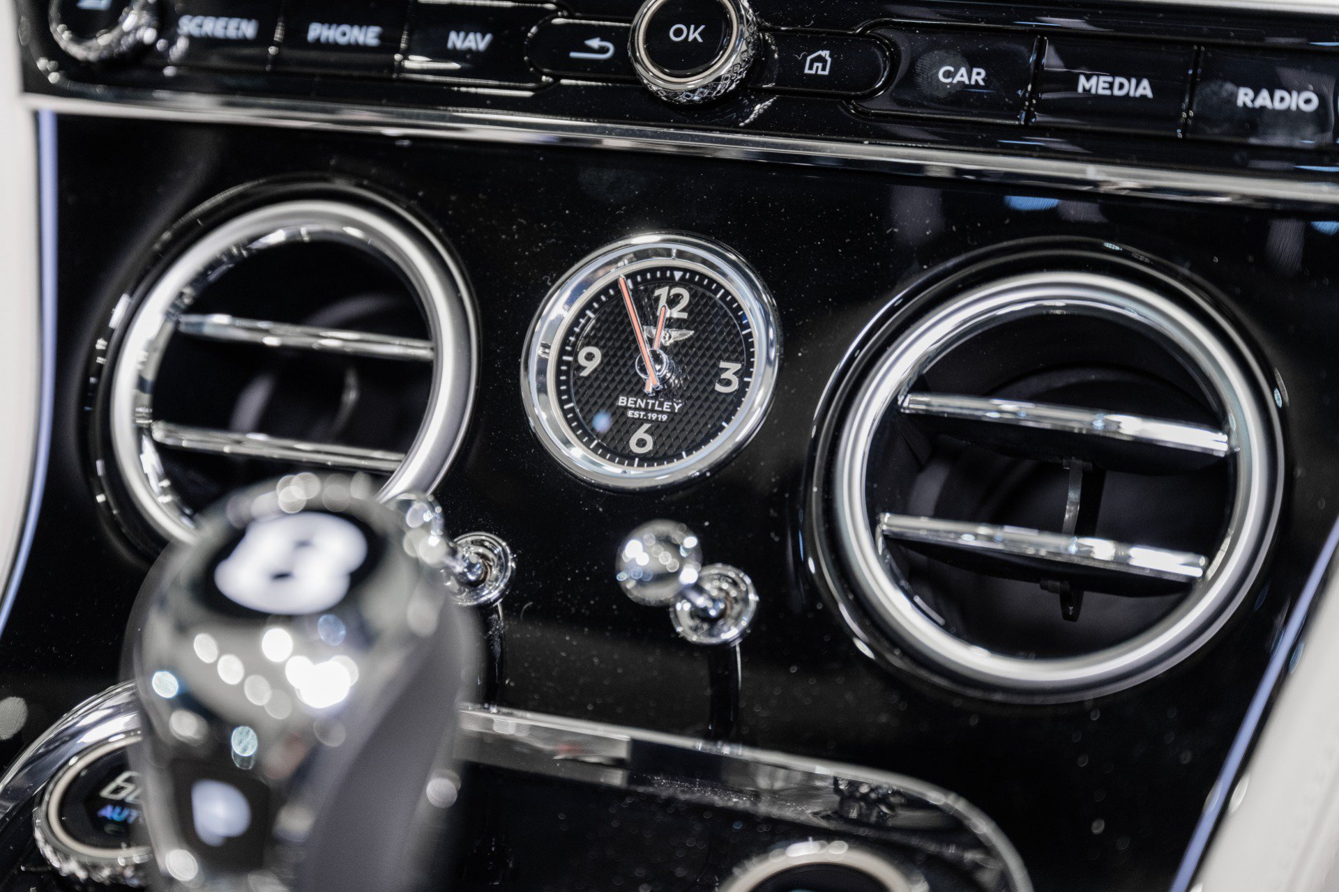 New 2026 Bentley Continental GTC AWD/4WD image 35