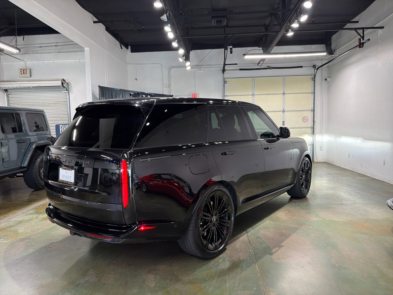 Used 2024 Land Rover Range Rover SE image 10