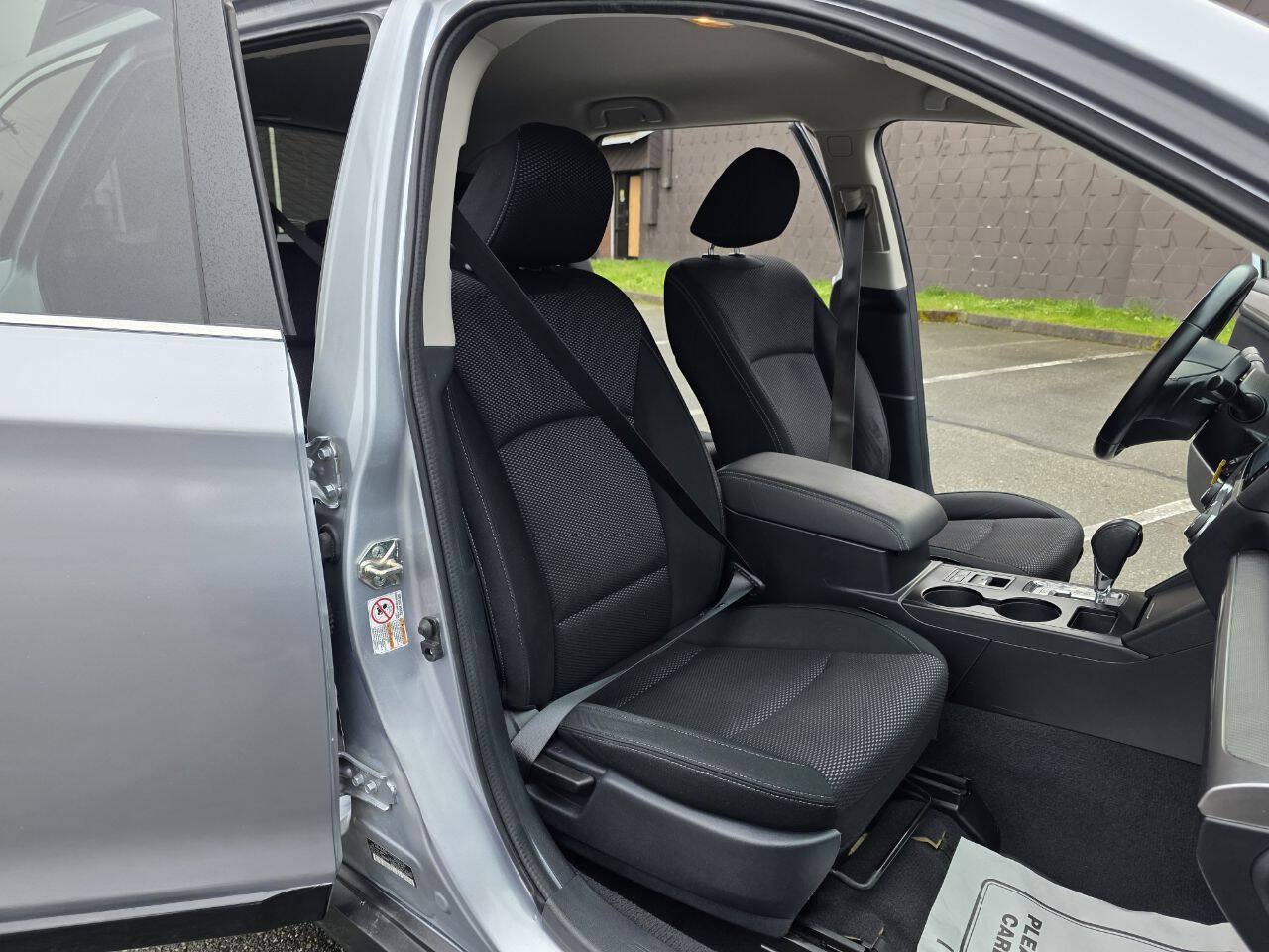 Used 2016 Subaru Outback 2.5i Premium AWD/4WD image 37