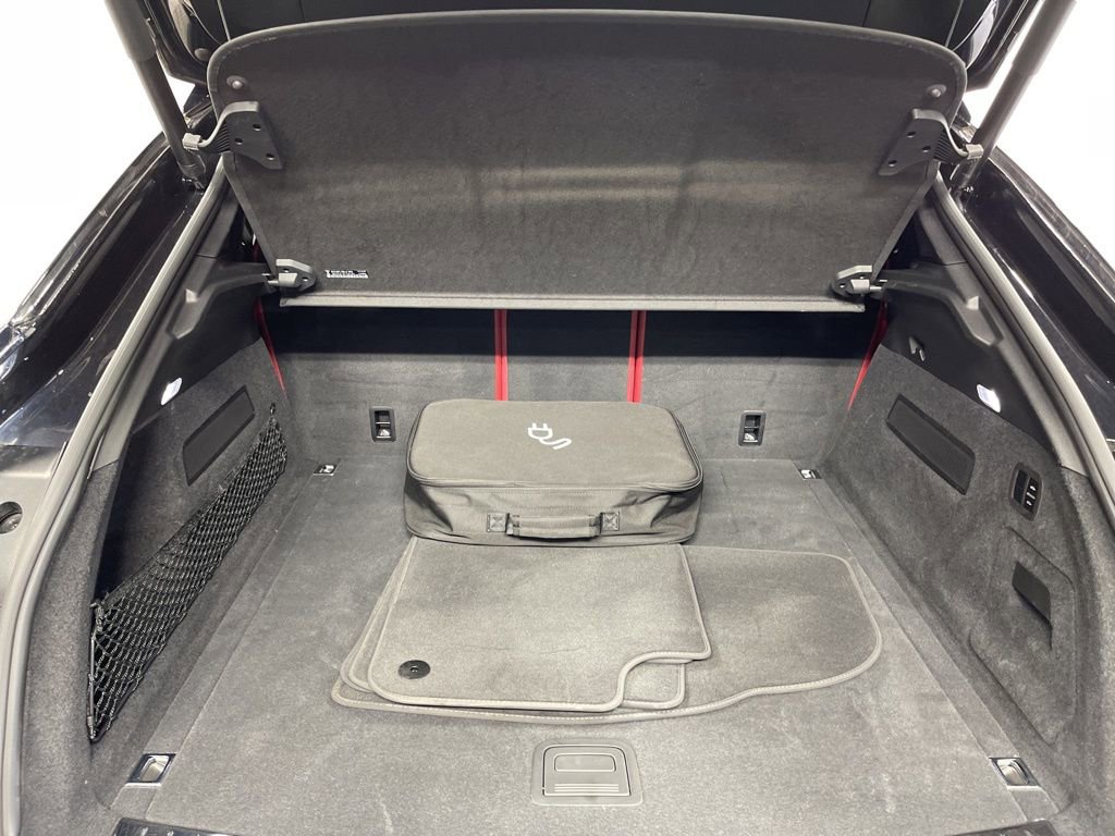 Used 2022 Porsche Cayenne E-Hybrid Coupe image 33