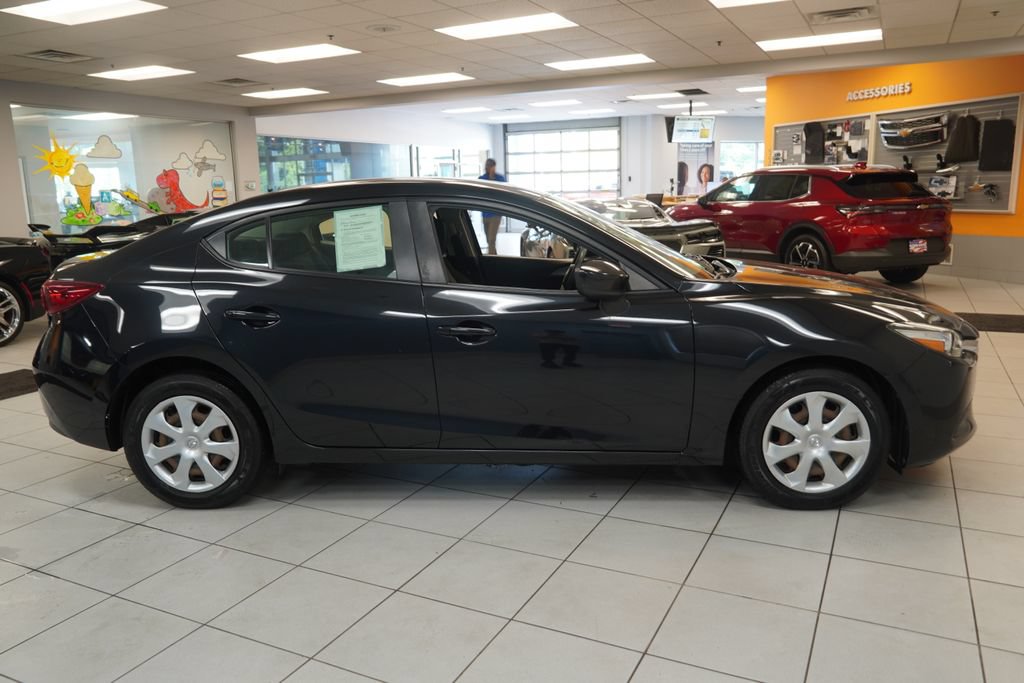 Used 2017 MAZDA MAZDA3 Sport FWD image 12