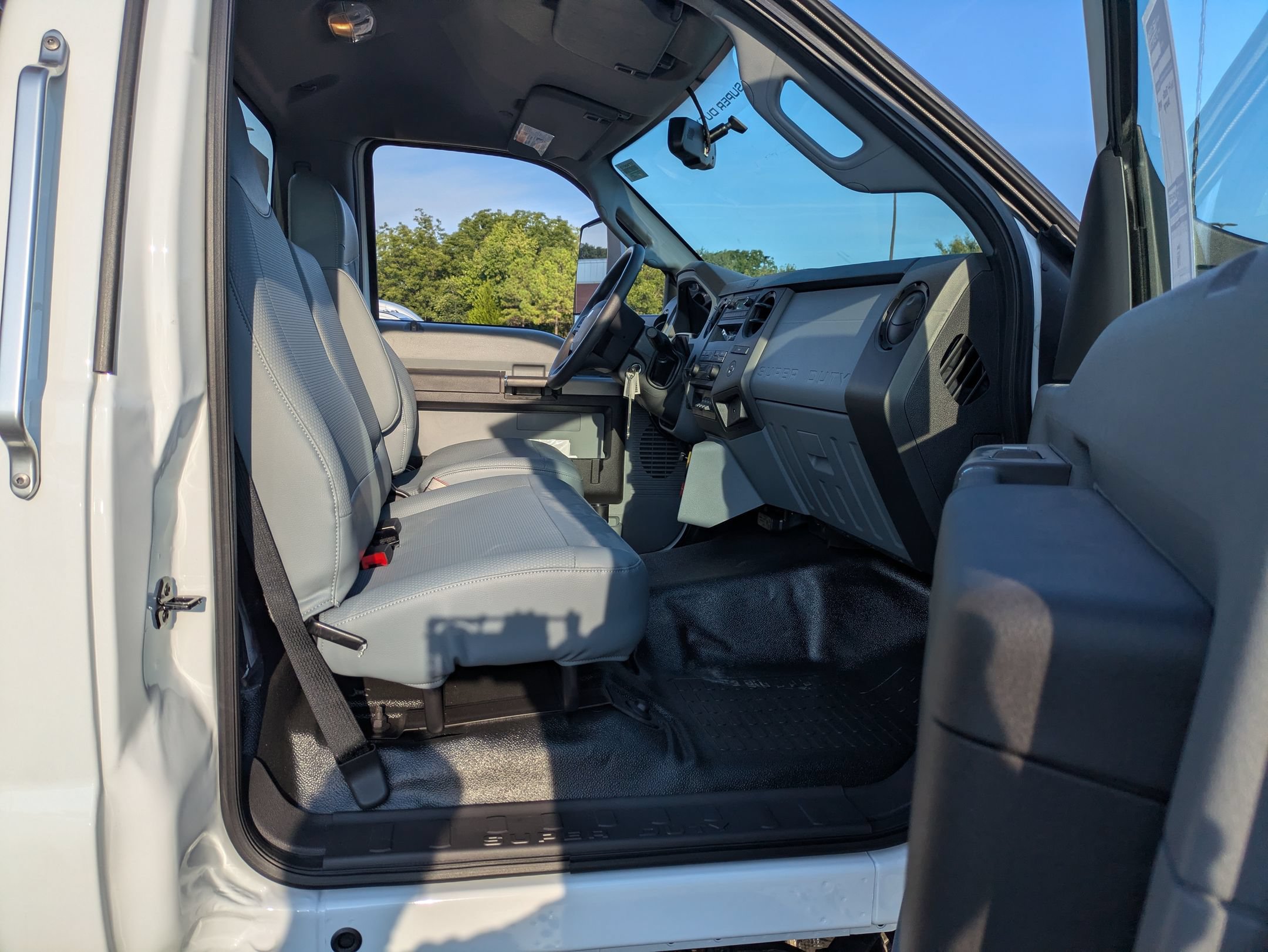 New 2027 Ford F750 2WD Regular Cab Super Duty image 31