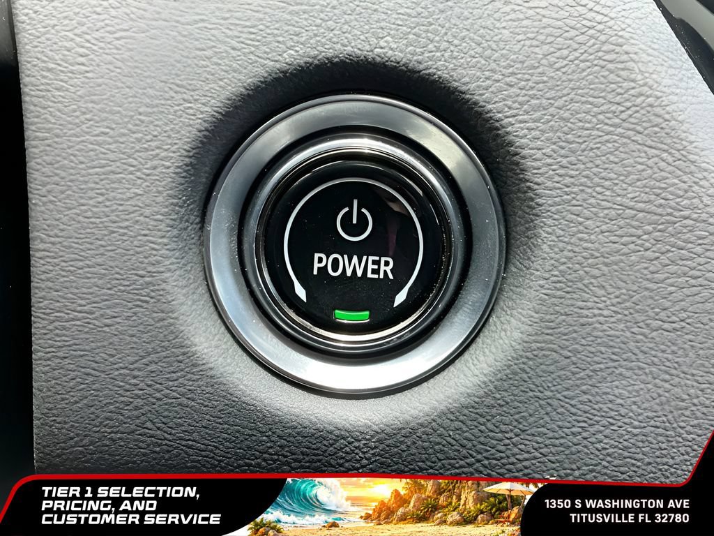 Used 2025 Cadillac Lyriq Luxury RWD image 32