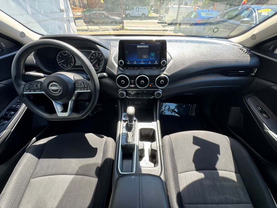 Used 2024 Nissan Sentra SV FWD image 13