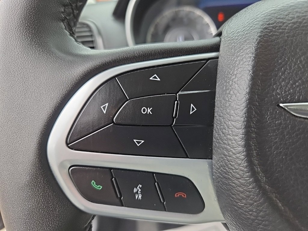 Certified 2023 Chrysler 300 Touring image 14