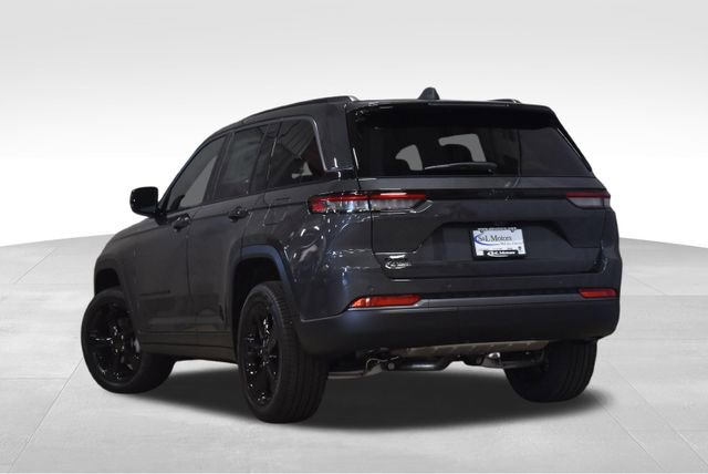 New 2026 Jeep Grand Cherokee Limited AWD/4WD image 2