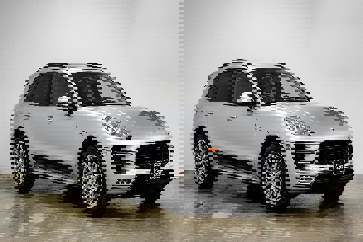 Used 2016 Porsche Macan Turbo AWD/4WD image 7