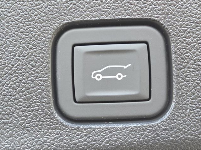 New 2026 Chevrolet Traverse Z71 image 8