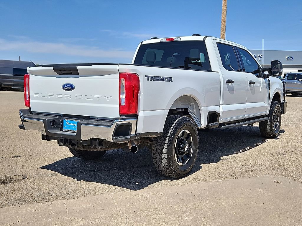 Used 2025 Ford F350 XLT w/ Tremor Off-Road Package AWD/4WD image 3