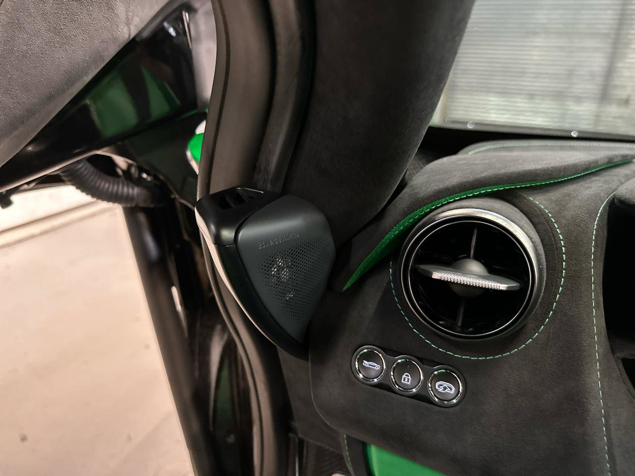 Used 2022 McLaren 765LT image 46