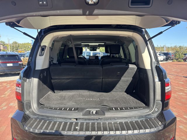 Used 2022 Nissan Armada Platinum w/ Captain's Chairs Package RWD image 28